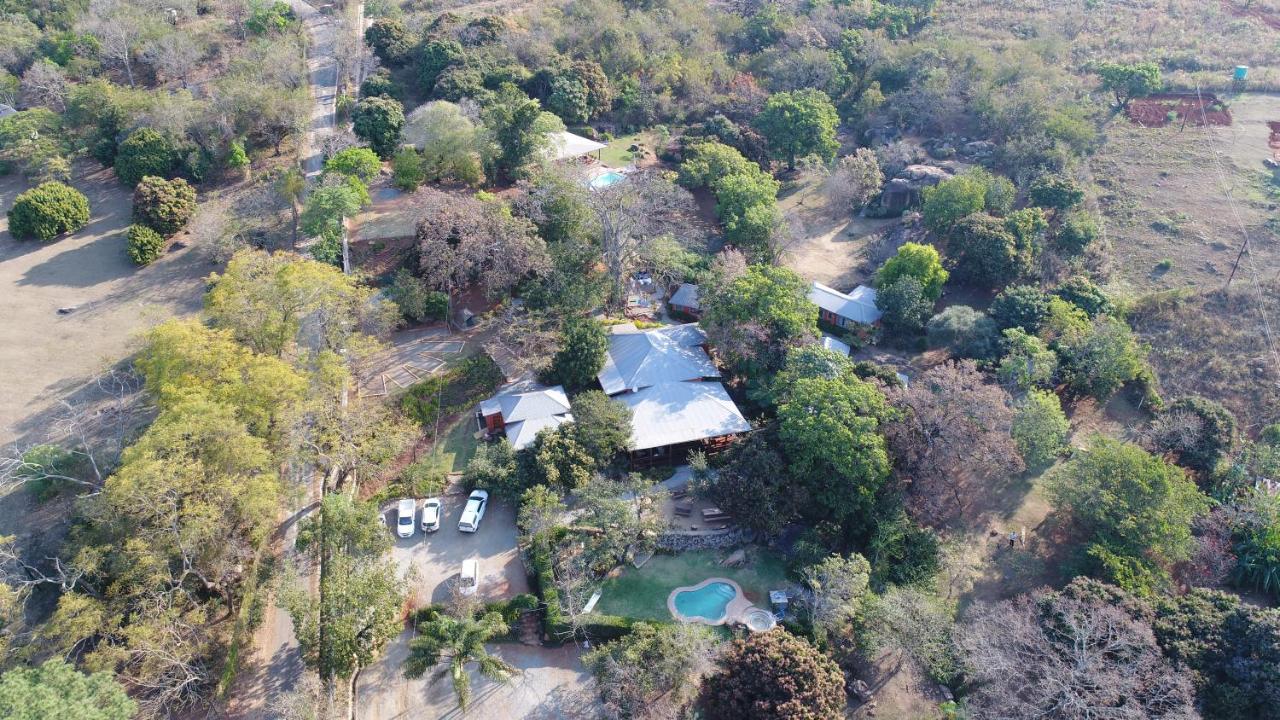 Lidwala Lodge เอซูลวินิ ภายนอก รูปภาพ