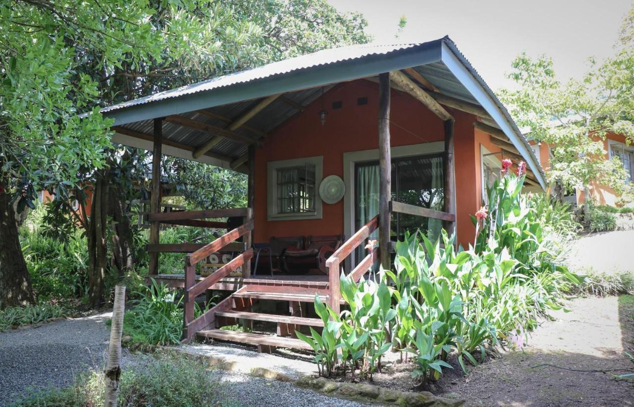 Lidwala Lodge เอซูลวินิ ภายนอก รูปภาพ